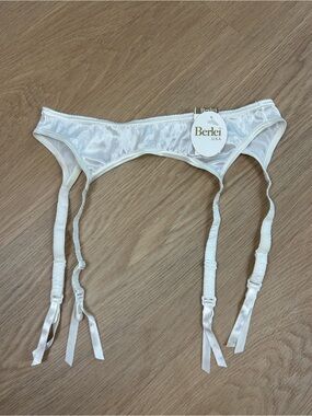NWT Vintage Berlei Satin Garter Belt